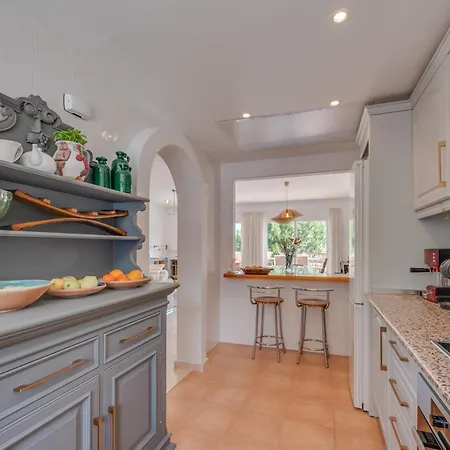 Cozy 3 Bdrm Sunny Townhouse W Bbq And Pool Марбелья